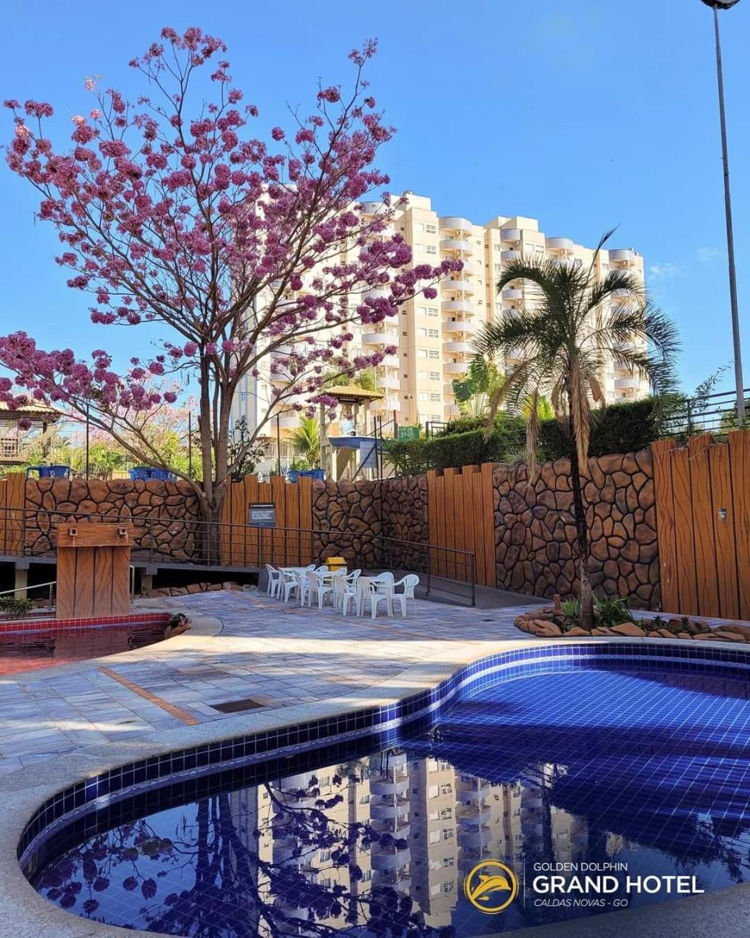 Golden Dolphin Piscinas 24h Apartamento Caldas Novas